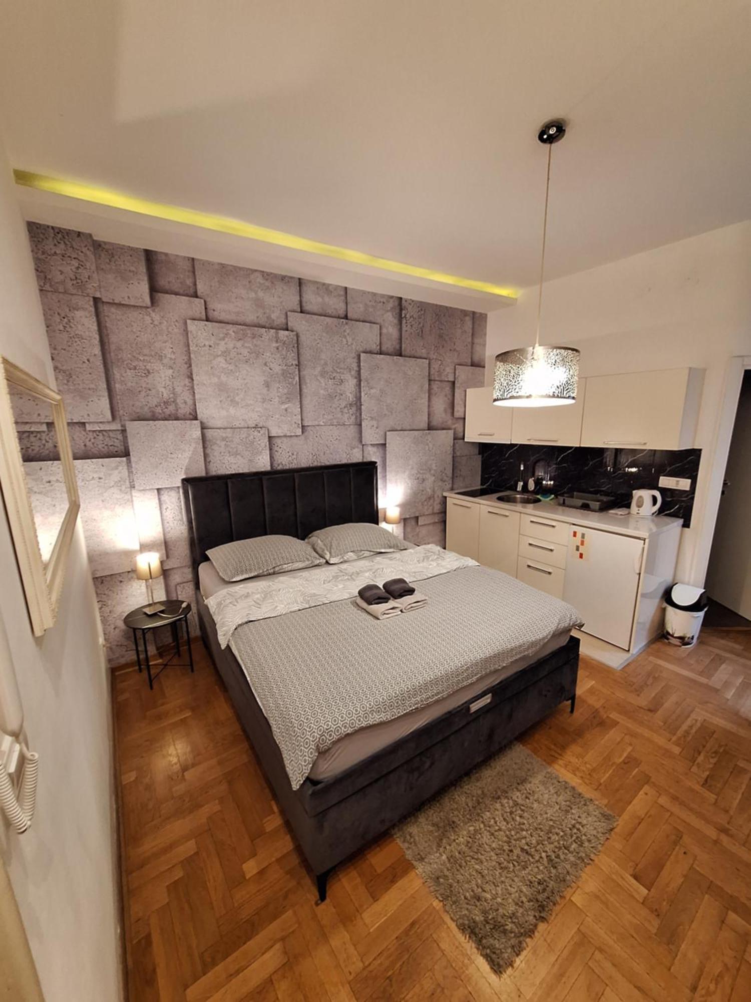 Square M. Apartment Belgrade Exterior photo